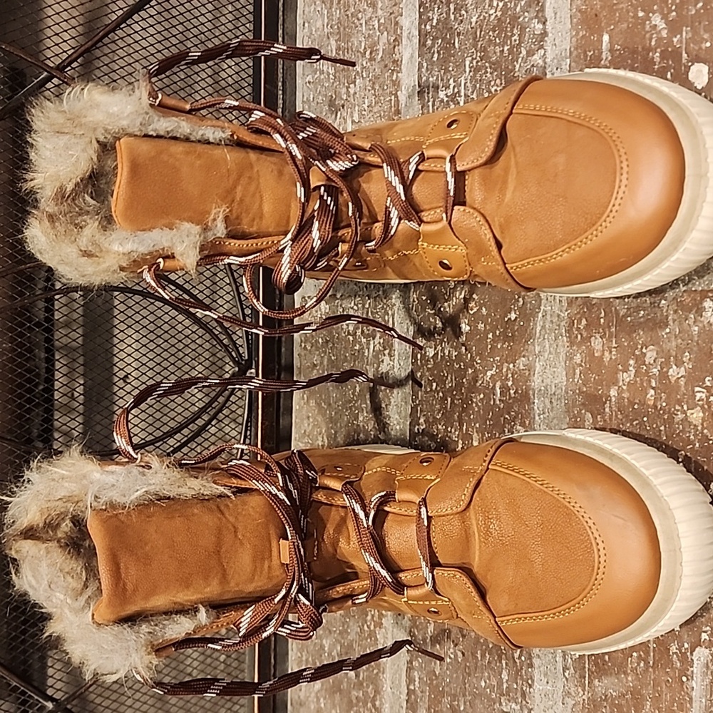 JCPenney Comfort Faux Fur Boots Weatherproof Insulated